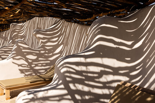light and shadow on curved wall