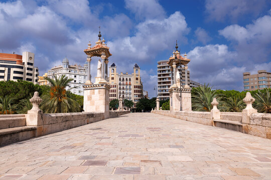 The Puente del Mar bridge in Valencia, Spain