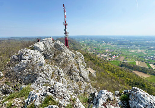 The 7 Teeth Hiking Trail on Mount Kalnik or the marked Seven Teeth Trail in the significant landscape of Kalnik, Croatia (Planinarska staza 7 zubi na planini Kalnik ili markirana staza sedam zuba)
