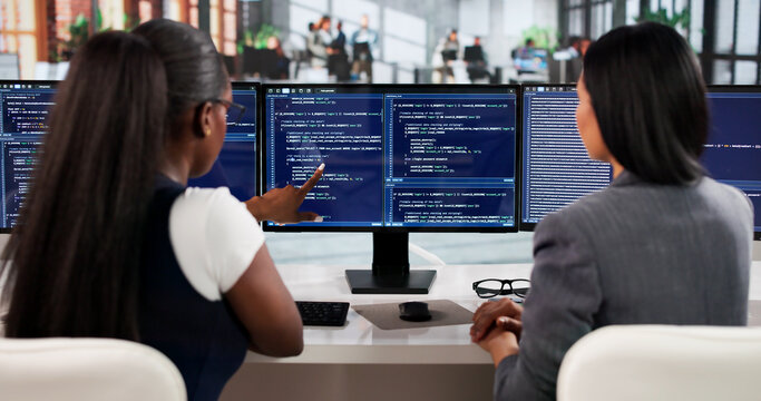 Agile Software Engineer Guides Diverse Team Coding Secure Apps