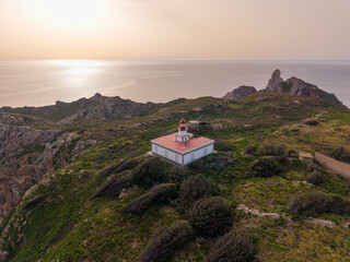 Faro de las Islas Medes en el Mediterráneo, Estartit, Gerona, Costa Brava, Cataluña, España © Fotos ZonaFreeDrone