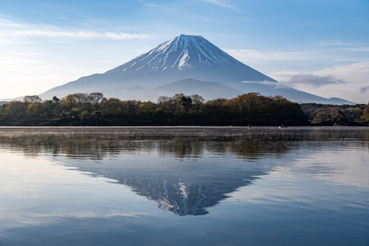 逆さ富士 Images – Browse 4,722 Stock Photos, Vectors, and Video