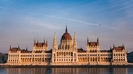 Fototapeta premium hungarian parliament building in budapest