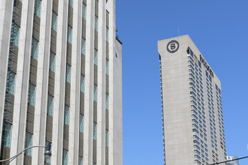 Naklejka premium Sheraton Centre hotel symbol on west-facing elevation of 123 Queen St W, Toronto