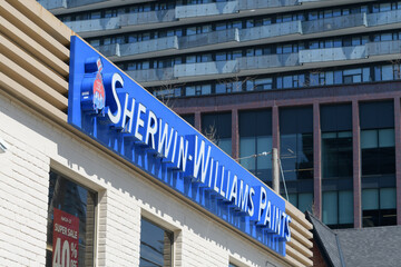 Naklejka premium sign outside Sherwin-Williams Paint Store located at 500 Front St W, Toronto