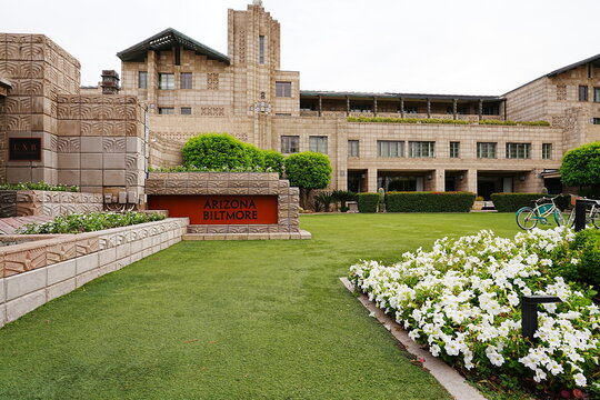 Arizona Biltmore Luxury Hotels & Resort in Phoenix 