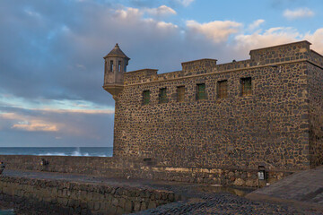 walls of San Felipe Castle, historic military fortress along the atlantic ocean coast in Puerto de la cruz, Tenerife, Canary islands, Spain © Kristof Lauwers