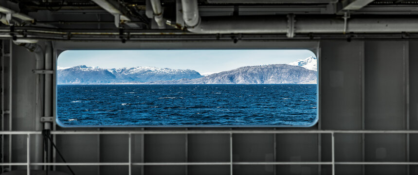 Blick von der f&auml;hre auf den Tysjord in Norwegen