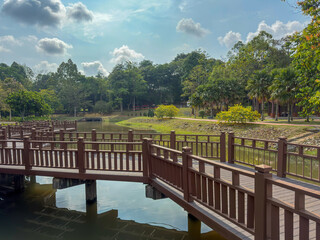Fototapeta premium Scenic Lakeside Boardwalk Path