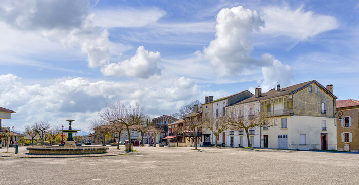 Castelnau-Magnoac is a commune and town in France, in the Midi-Pyr&eacute;n&eacute;es region, Hautes-Pyr&eacute;n&eacute;es department, in the district of Tarbes.