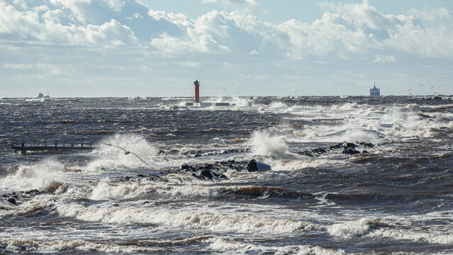 waves on the breakwater