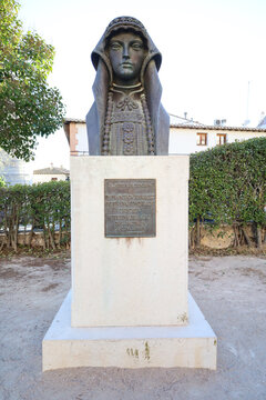Monument to Francisca Enriquez de Rivera, Countess of Chinchon and Viceree of Peru in Chinchon town