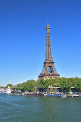 Fototapeta premium Eiffel Tower seen from Bir Hakeim Bridge in Paris, France, April 23, 2026