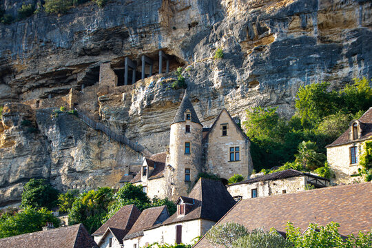 Medieval troglodyte fort and traditional stone houses in La Roque Gageac France