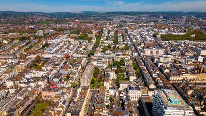 Fototapeta premium Orderly Victorian terrace rows in a sprawling coastal urban landscape