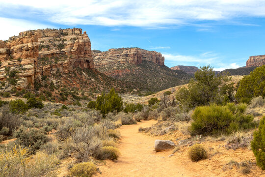 Devils Kitchen Hike in Colorado National Monument Grand Junction