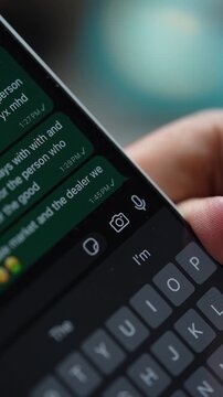 Pressing the send button on a messenger after chatting on a smartphone