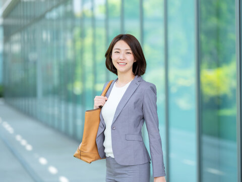 ビジネス　女性