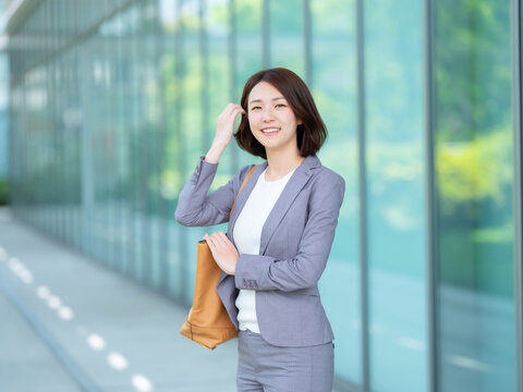 ビジネス　女性
