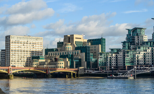 MI6 headquarters and Vauxhall Bridge on River Thames in London