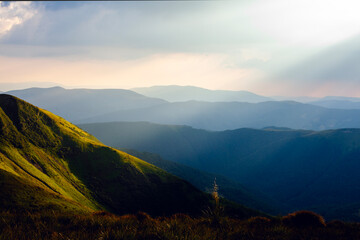 Fototapeta premium Sunrise over the Carpathian mountains, view from mountain Bliznitsya Velika 1881 m. Dragobrat, Ukraine.