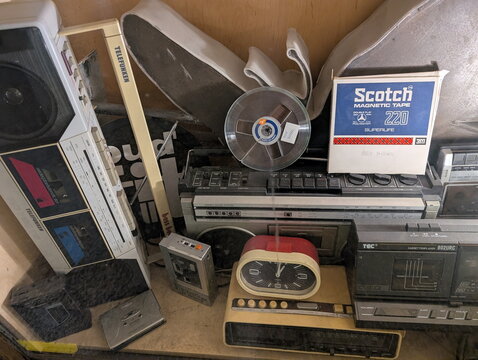 Dusty Retro Audio Technology Collection Analogue Display