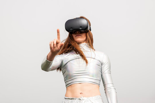 Interacting in virtual reality metaverse with futuristic clothing