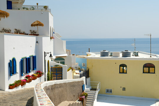 rue color&eacute; de San Angelo, Ischia