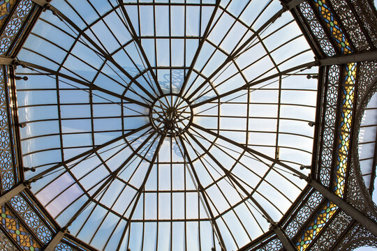 Chiosco Liberty Castellammare di Stabia, dettaglio artistico cupola con vetrate colorate