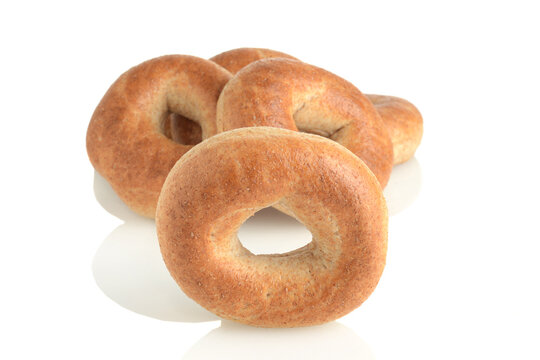 closeup of a whole wheat bagel