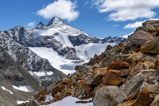 Summit of Zuckerh&uuml;tel with cloudy sky, S&ouml;lden, &Ouml;tztal, Tyrol, Austria
