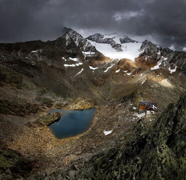 Hildesheimer Hut with &Ouml;tztal mountains and dramatic sky, S&ouml;lden, &Ouml;tztal, Tyrol, Austria