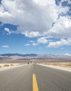 Highway 190, Death Valley National Park, California, USA