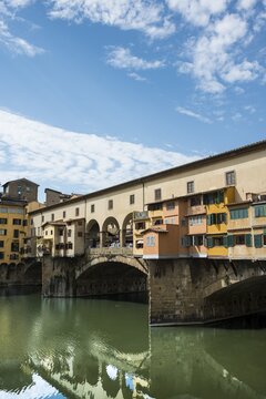 Ponte Vecchio, Arno River, Florence, Tuscany, Italy