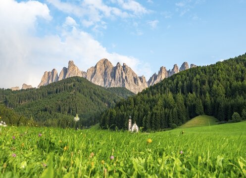 Church of St. Johann in Ranui, San Giovanni, St. John's Chapel, Odle Group, Villn&ouml;&szlig;tal, St. Magdalena, Bolzano, South Tyrol, Italy