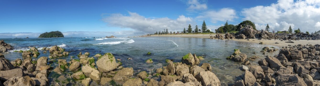 Sandy beach beach of Mount Manganui with island Motiti Island, Tauranga, Bay of Plenty, North Island, New Zealand