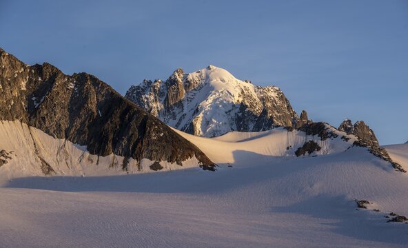 Aiguille Verte behind the Glacier du Tour, glacier and mountain tops, high alpine landscape, Chamonix, Haute-Savoie, France