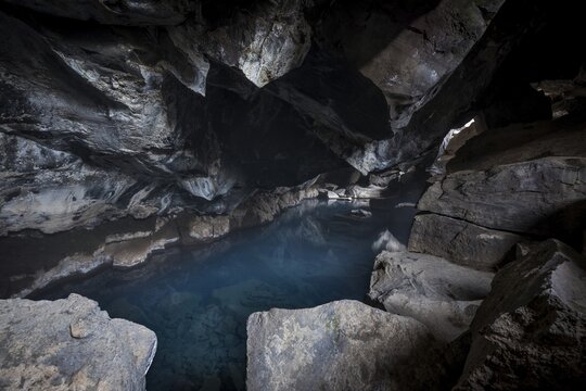 Lake, former bathing cave Grj&oacute;tagj&aacute;, known from Game of Thrones, near Reykjahl&iacute;&eth;, M&yacute;vatn or Myvatn, Krafla volcano system, Northern Iceland, Iceland