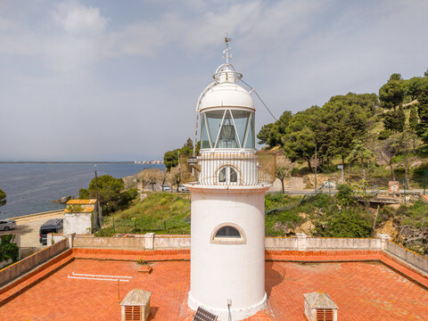 Faro de Rosas situado en la Punta de la Poncella,  comarca Alto Ampurd&aacute;n, Catalu&ntilde;a, Espa&ntilde;a