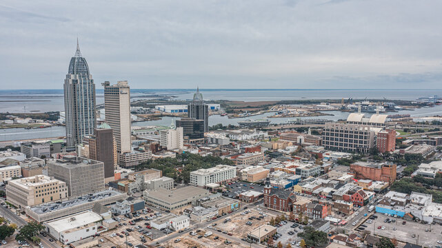  Mobile Alabama Skyline Featuring RSA Battle House Tower at Overcast Day