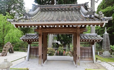 Fototapeta premium A Japanese temple : a scene of the precincts of Yoko-ji Temple at Yamashina Ward in Kyoto City