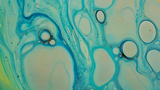不規則ににじむ液体が生む幻想的なマクロ抽象背景
