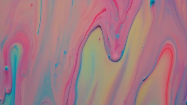 不規則ににじむ液体グラデーションの幻想的抽象背景