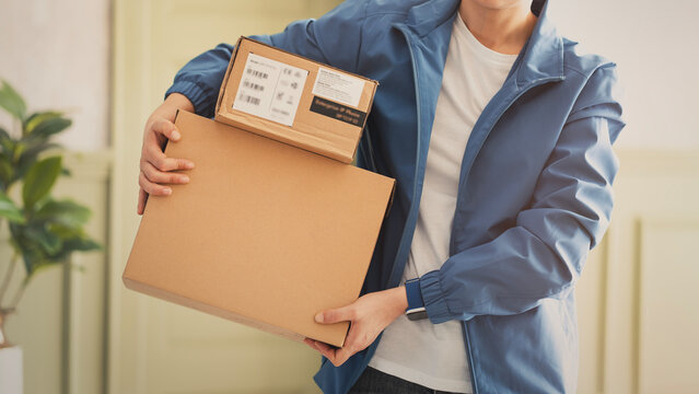 Home delivery of a shipping package