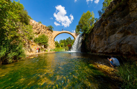 Clandras Bridge and Banaz River