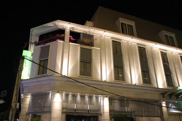 Naklejka premium art déco (?) building in siem reap in cambodia 
