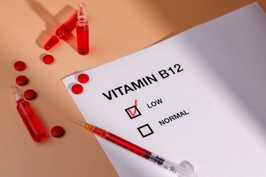 b12 injection name list Here are 5 common injection names (widely used in medical practice):  Insulin – for diabetes Ceftriaxone – antibiotic Diclofenac – pain &  inflammation Vitamin B12 (Cobalamin) – nerve weakness, deficiency Tetanus  Toxoid (