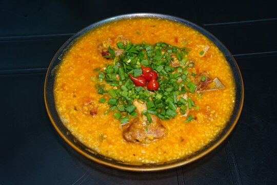 Caldo de Canjiquinha de Galinha Frango