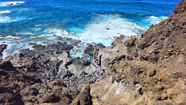 Natural pools Charco de Los Sargos and Atlantic Ocean, Island El Hierro, Canary Islands, Spain, Europe.