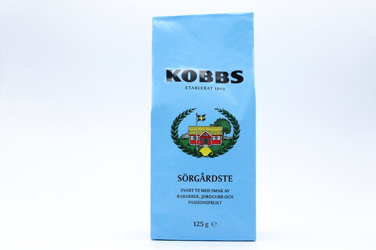 S&ouml;rg&aring;rdste tea package from Kobbs. Swedish text. Close up photo.